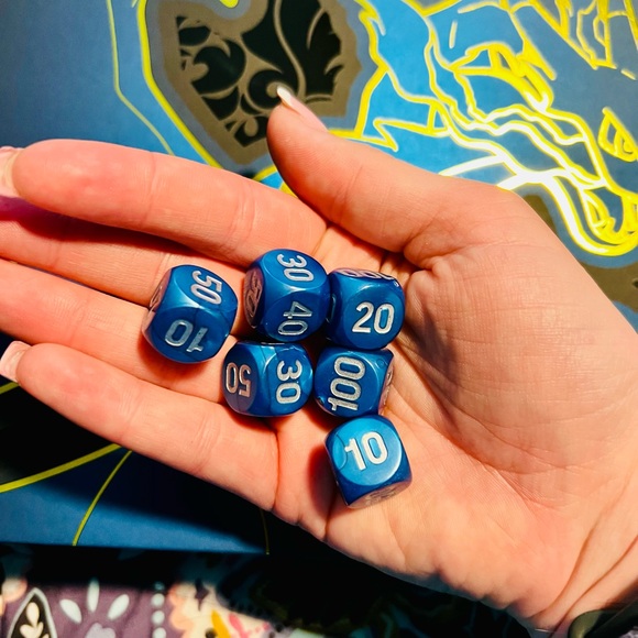 Mega Charizard X Ultra Premium Game Mat + Die - Picture 3 of 3